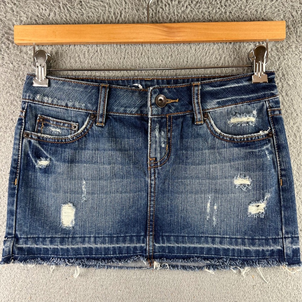 Bullhead Denim Mini Skirt Distressed Frayed Hem Medium Wash Y2K Low Rise Womens